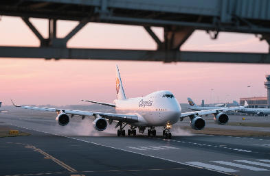 降低物流成本，提升運(yùn)輸時(shí)效 —— 專業(yè)國際貨運(yùn)代理為您助力